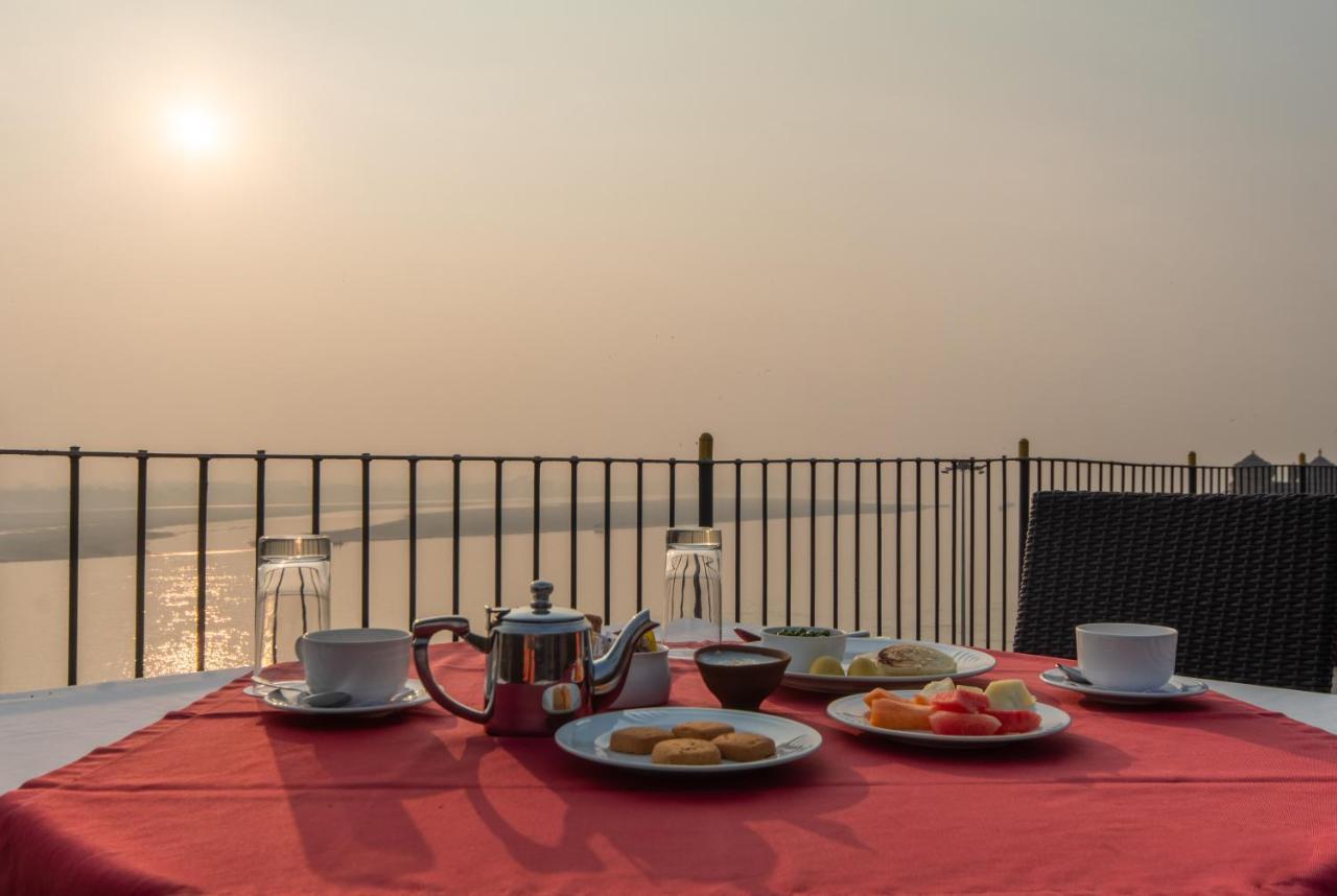 Amritara Suryauday Haveli Hotel Benares Buitenkant foto