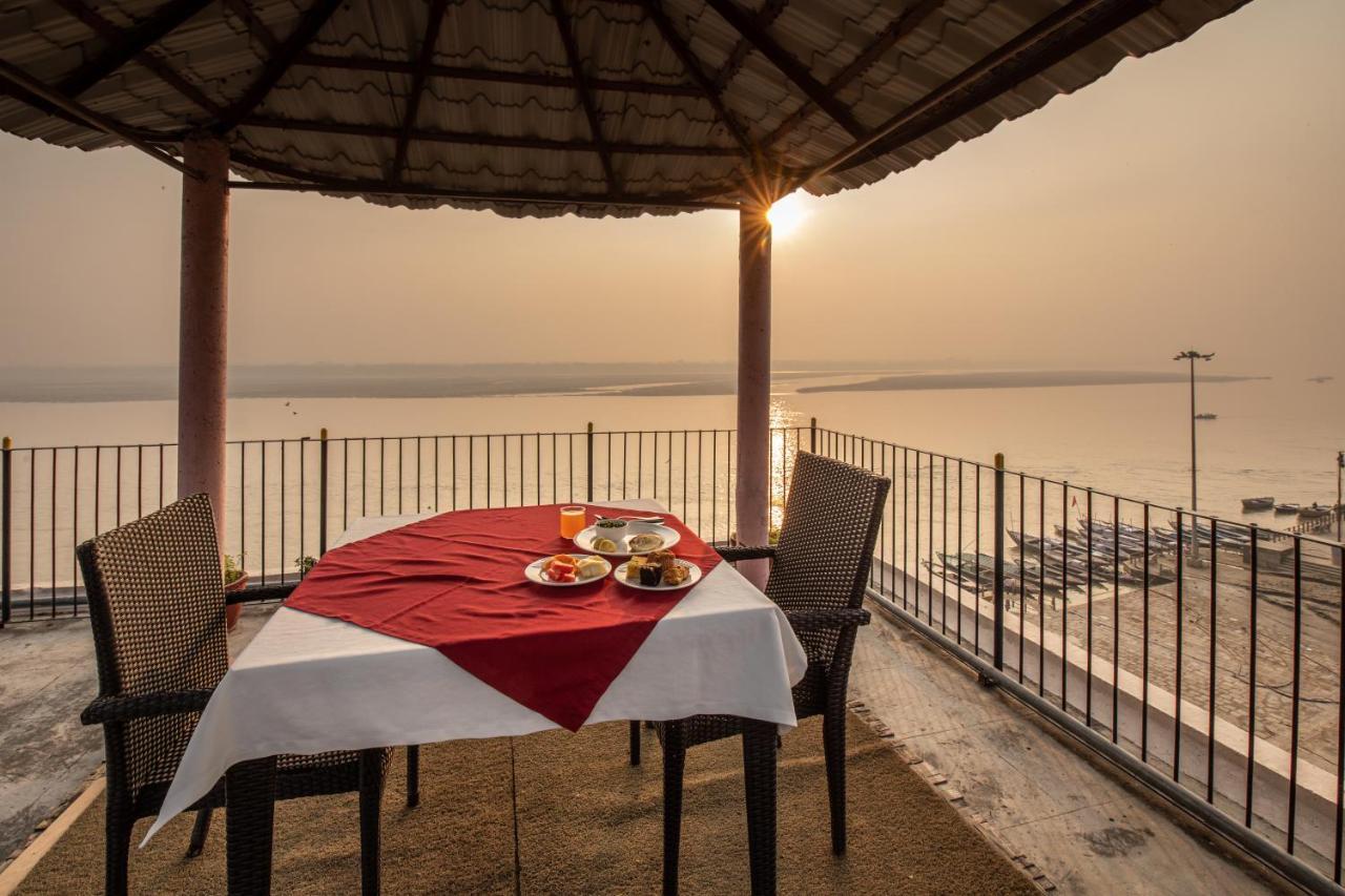 Amritara Suryauday Haveli Hotel Benares Buitenkant foto
