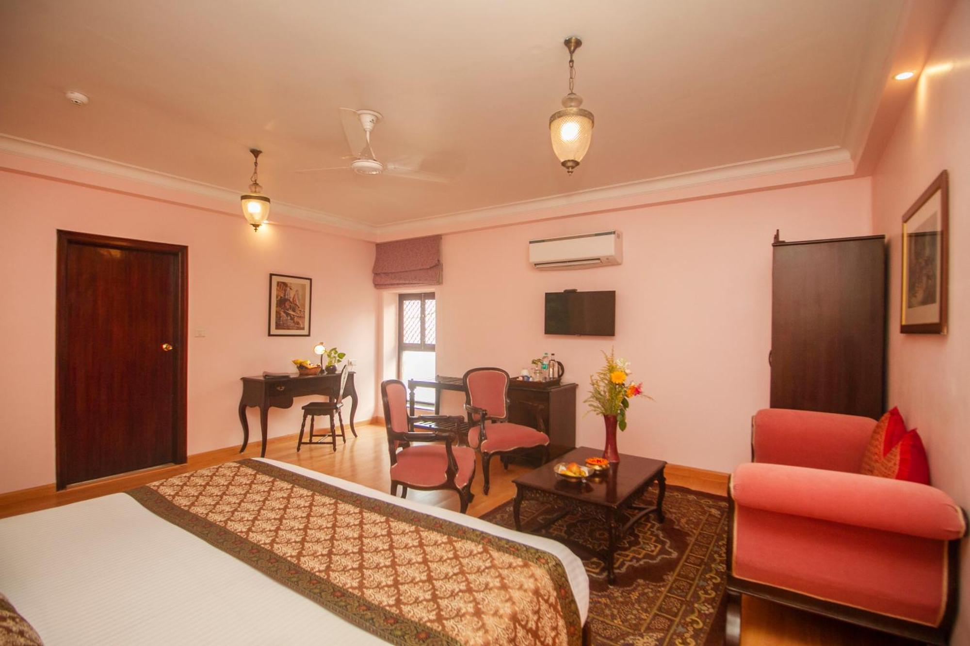 Amritara Suryauday Haveli Hotel Benares Buitenkant foto