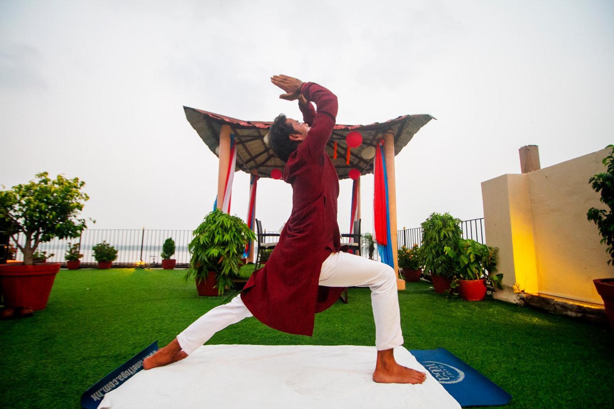 Amritara Suryauday Haveli Hotel Benares Buitenkant foto