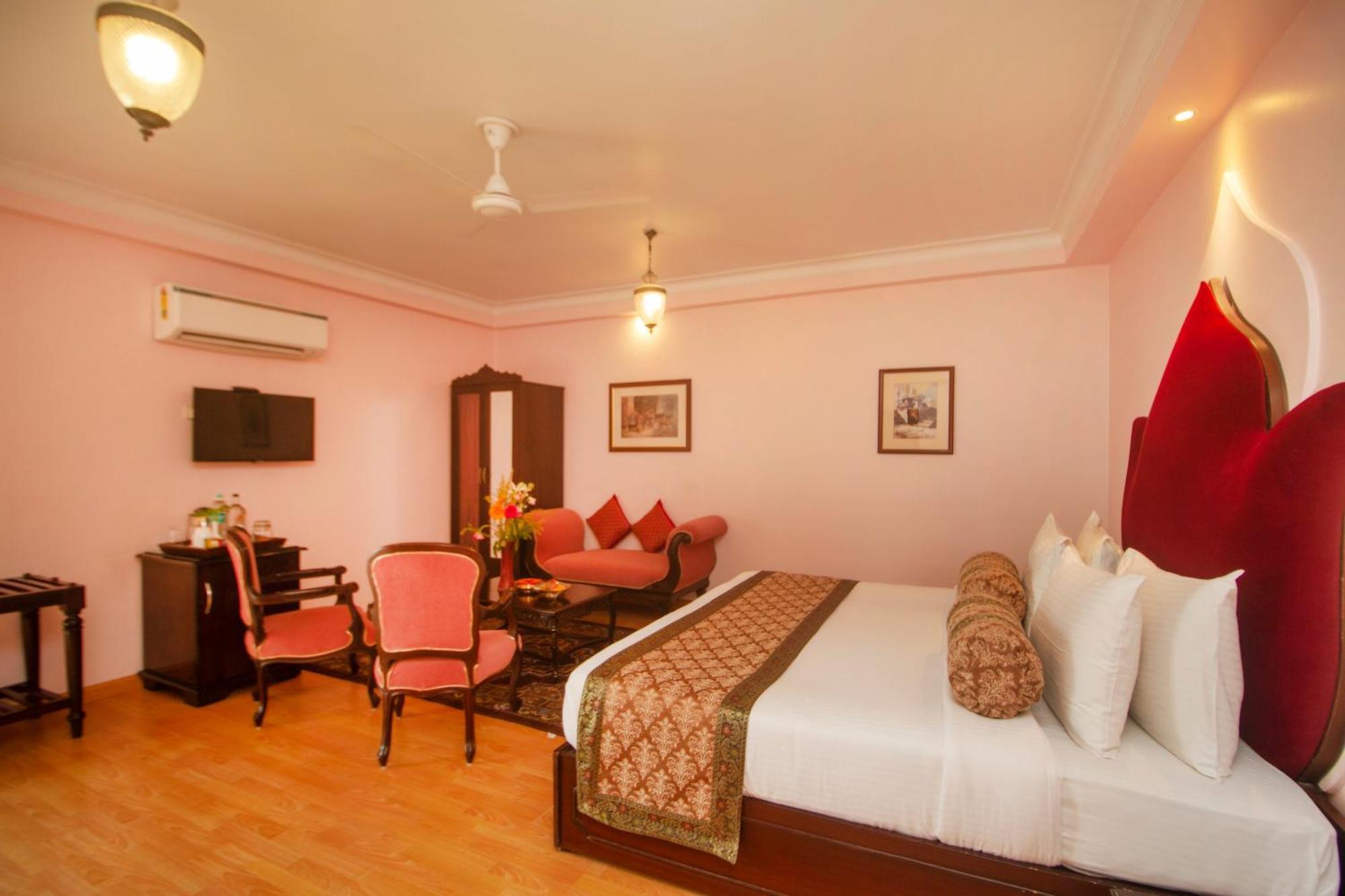 Amritara Suryauday Haveli Hotel Benares Buitenkant foto