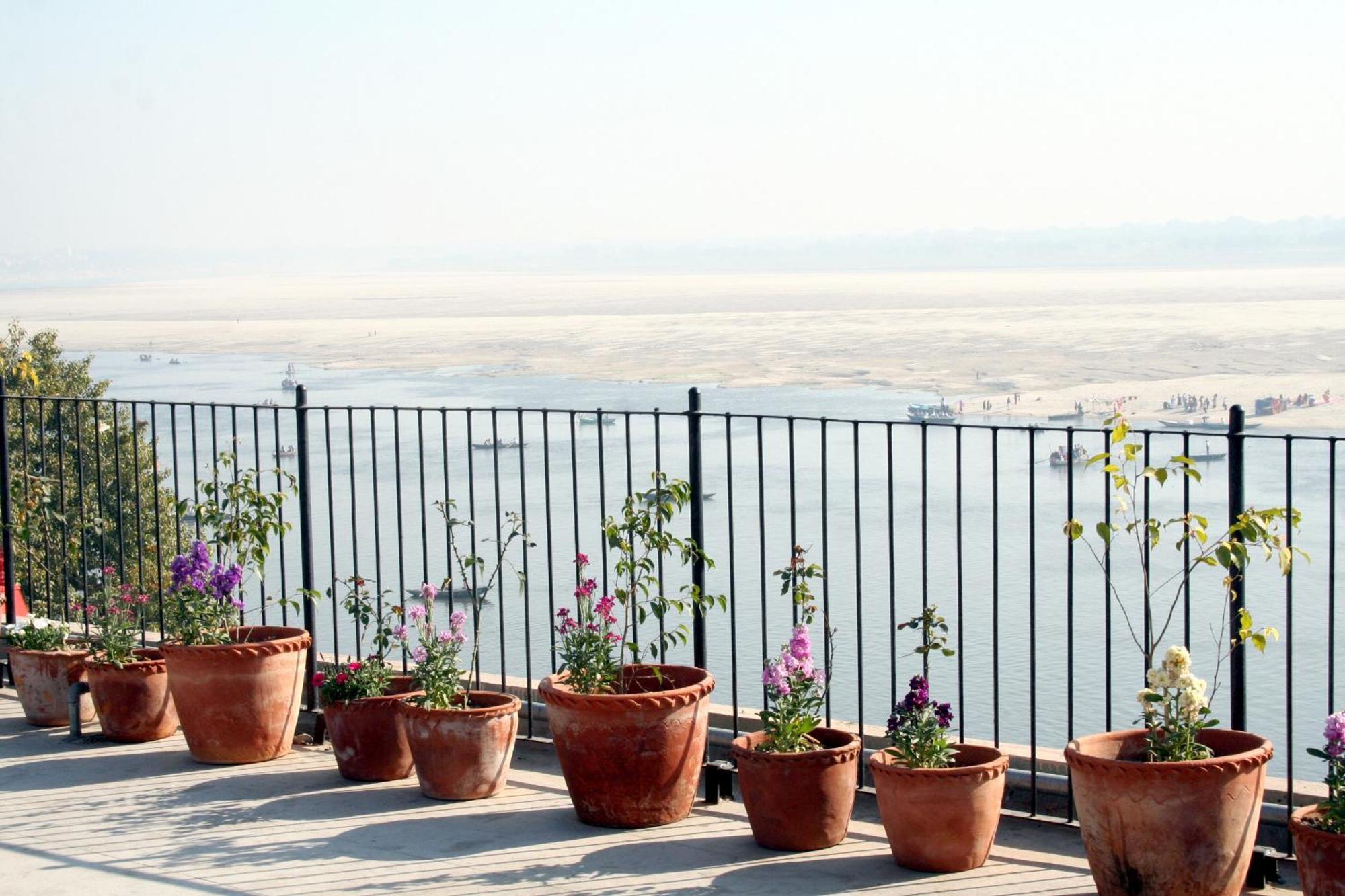 Amritara Suryauday Haveli Hotel Benares Buitenkant foto